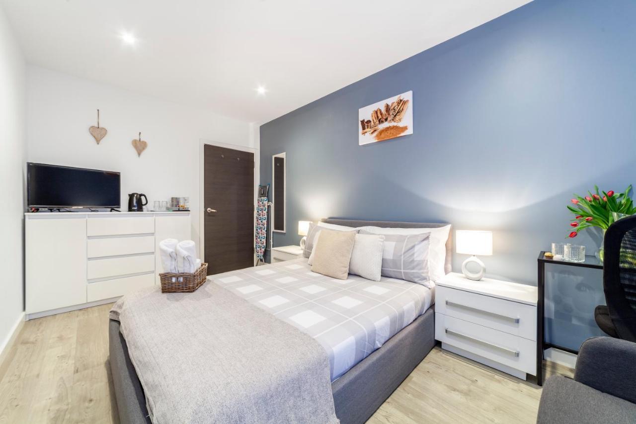 Private Double Bd With Optional Balcony, 15 Mins To London Cc Leilighet Eksteriør bilde