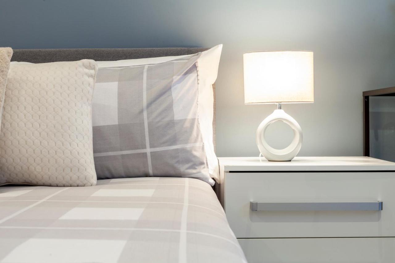 Private Double Bd With Optional Balcony, 15 Mins To London Cc Leilighet Eksteriør bilde