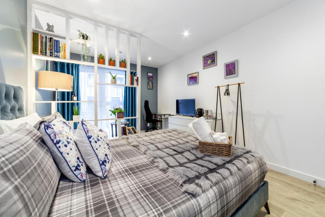 Private Double Bd With Optional Balcony, 15 Mins To London Cc Leilighet Eksteriør bilde
