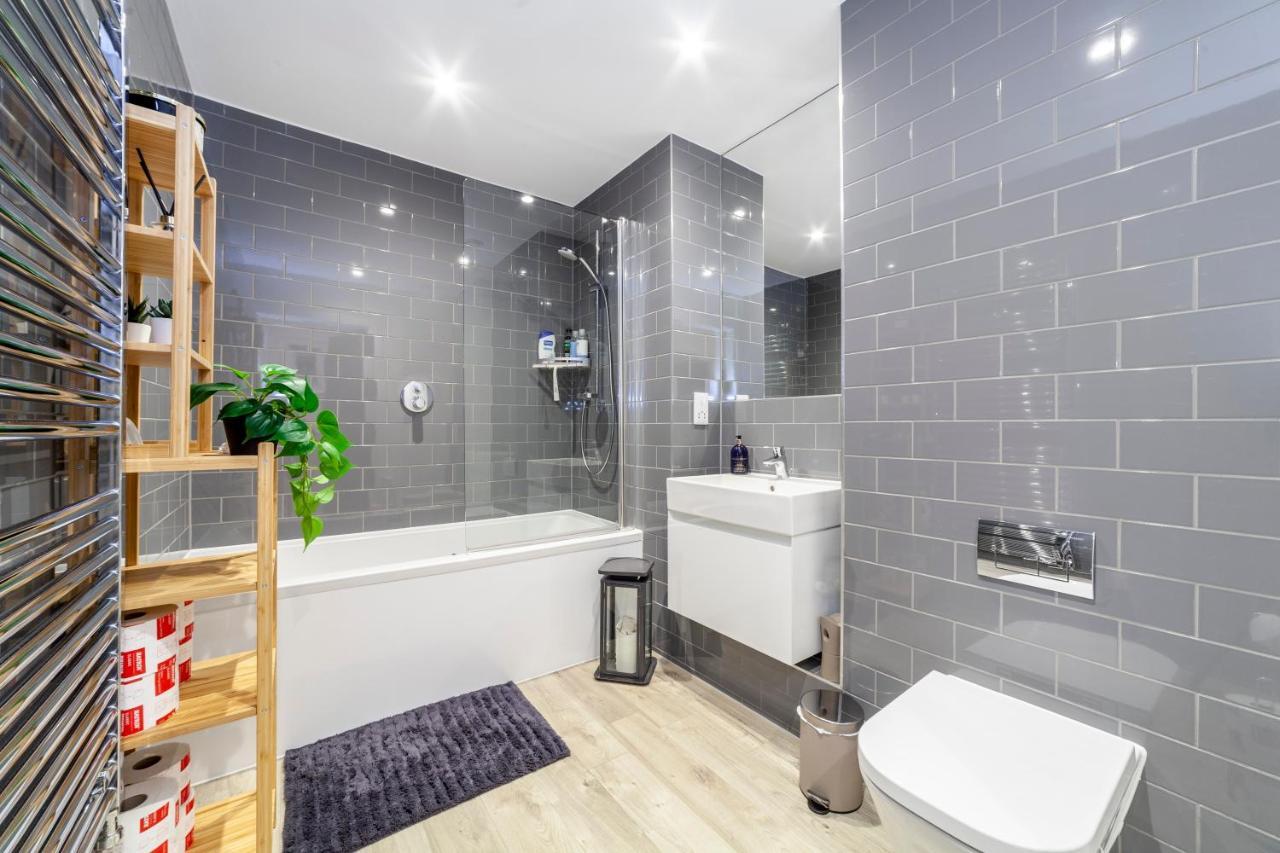 Private Double Bd With Optional Balcony, 15 Mins To London Cc Leilighet Eksteriør bilde